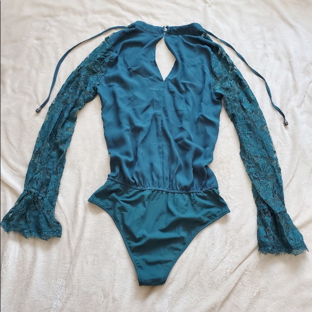 Teal Deep V Lace Bell Sleeved Lulumari Bodysuit - Picture 3 of 8